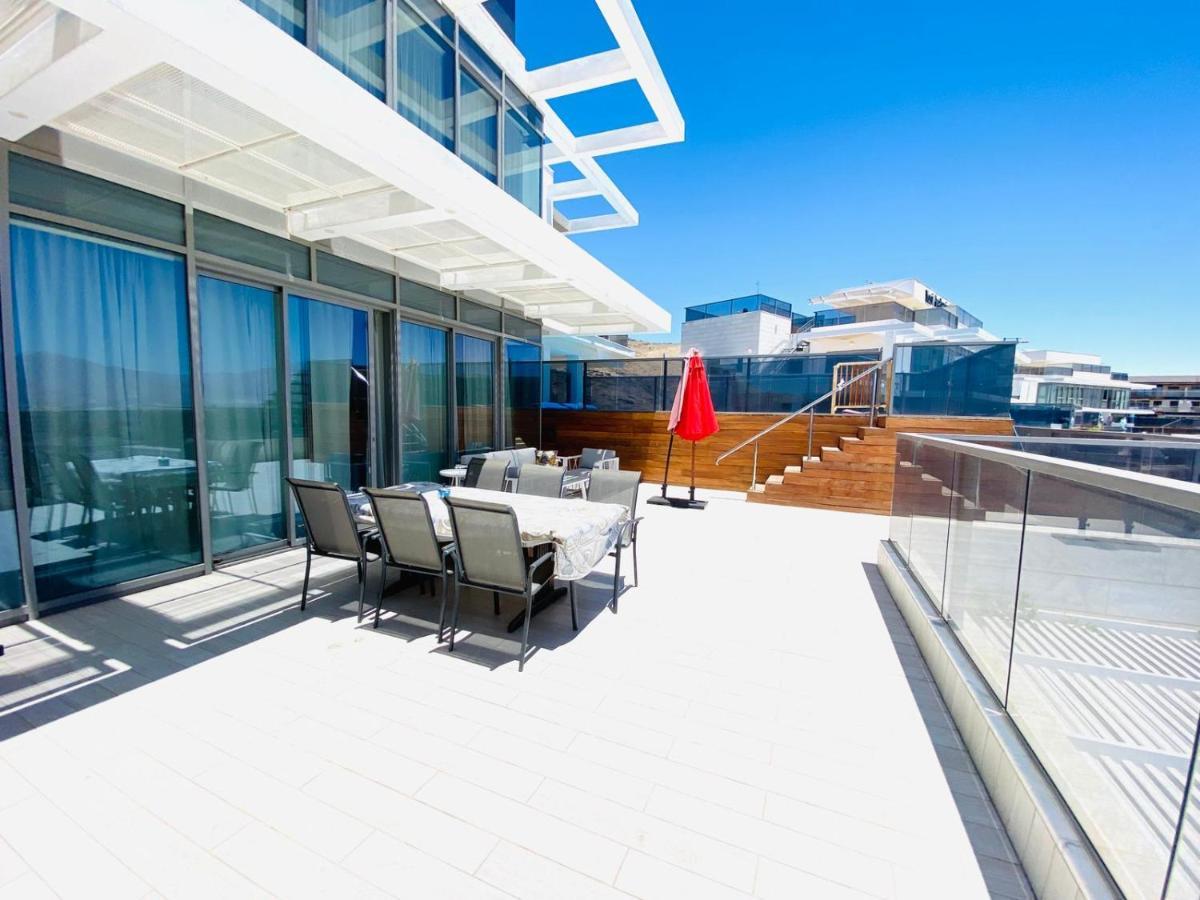 Stunning Penthouse With Sea Views And Private Heated Pool Appartement Eilat Buitenkant foto