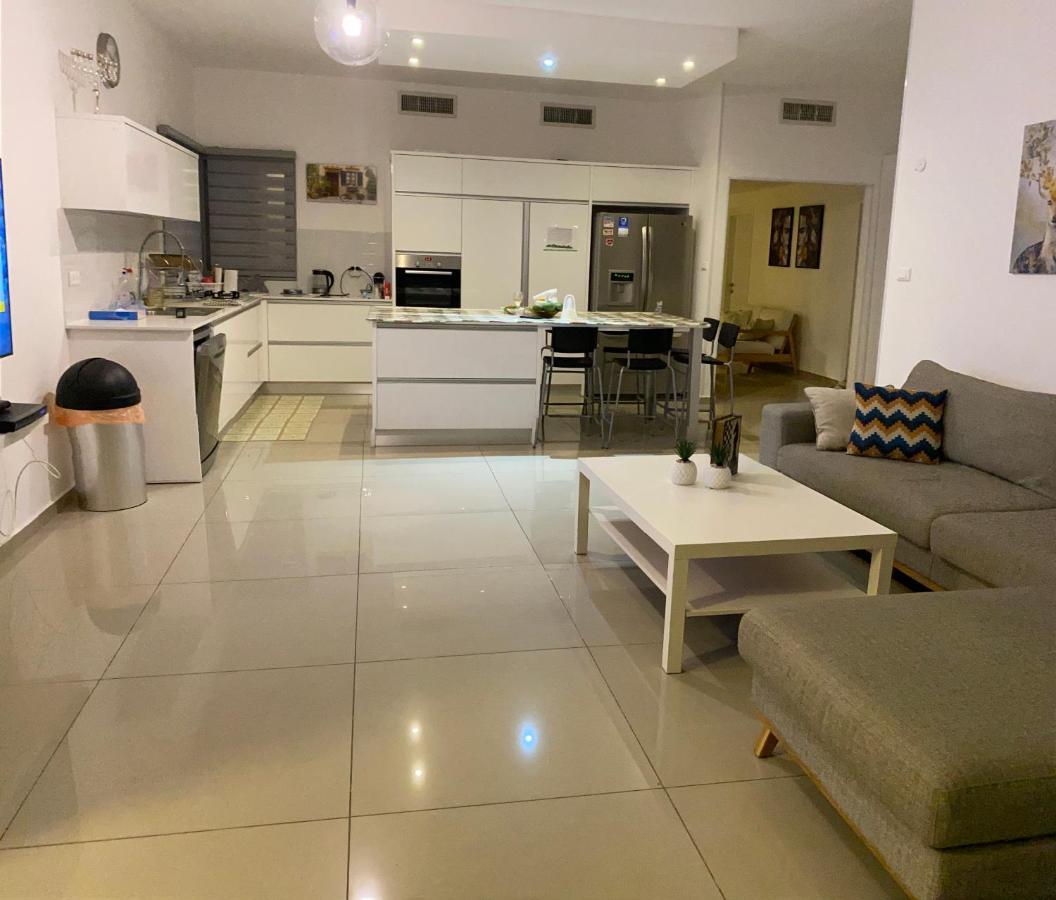 Stunning Penthouse With Sea Views And Private Heated Pool Appartement Eilat Buitenkant foto