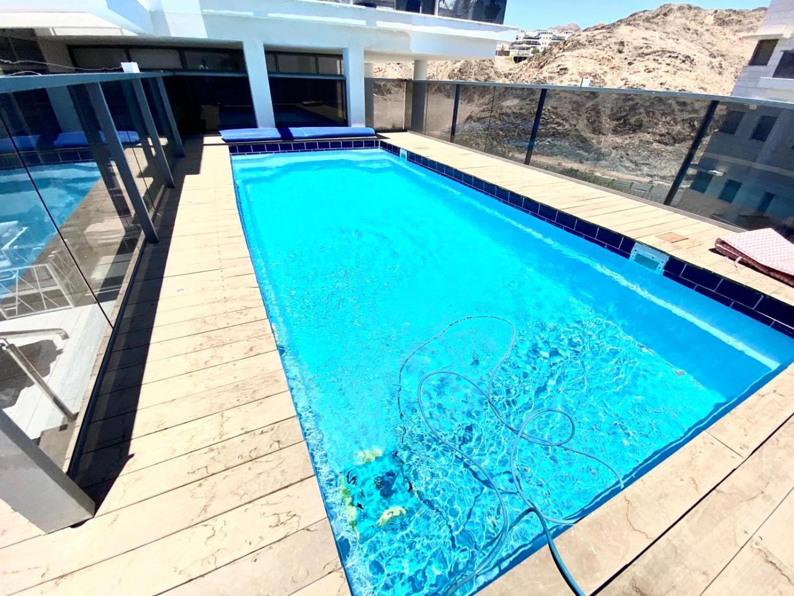Stunning Penthouse With Sea Views And Private Heated Pool Appartement Eilat Buitenkant foto
