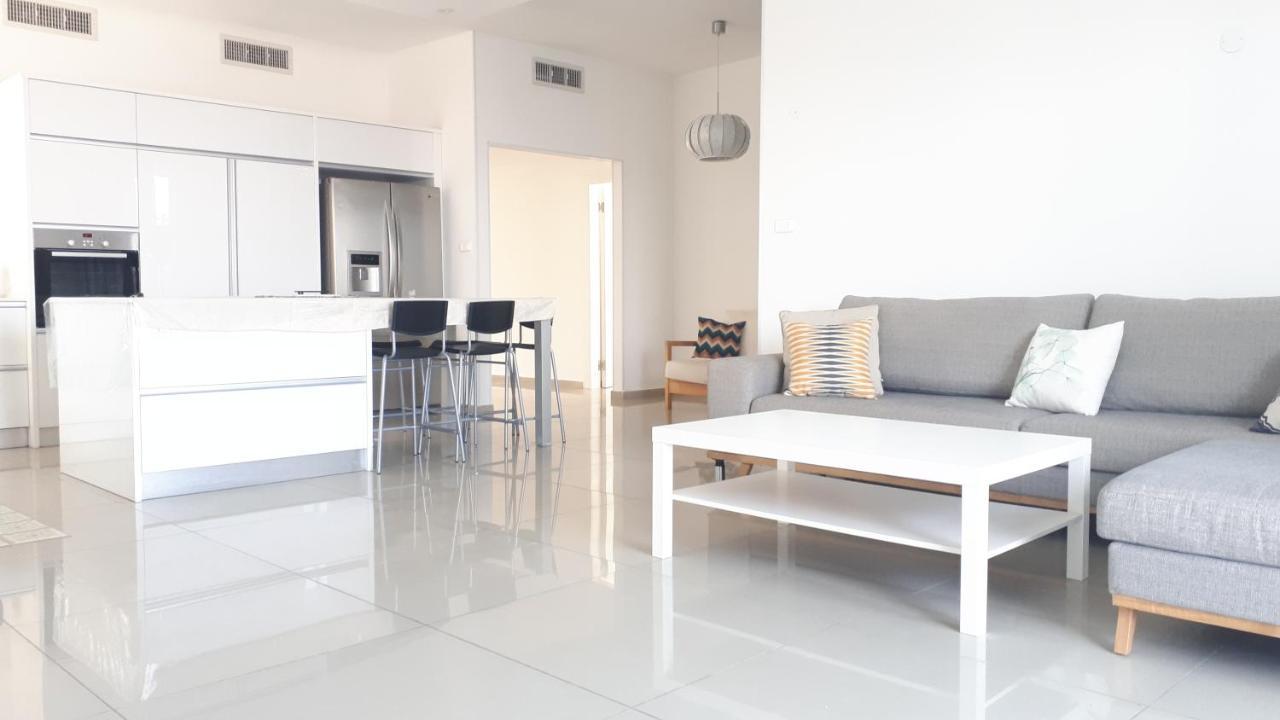 Stunning Penthouse With Sea Views And Private Heated Pool Appartement Eilat Buitenkant foto